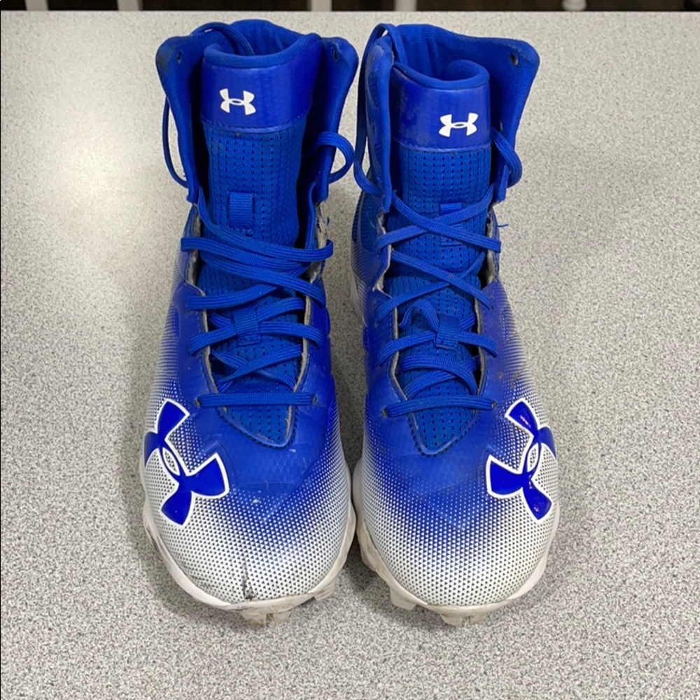 Baseball shoes
